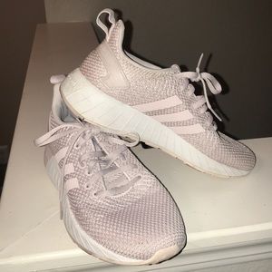 Adidas cloudfoam sneakers!